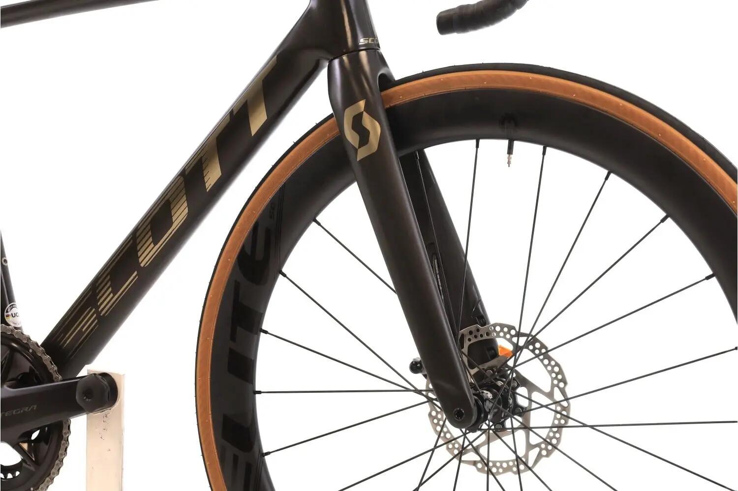 Tweedehands racefiets ·  Addict RC 15 Di2 12V · Zeer goede toestand 5/8