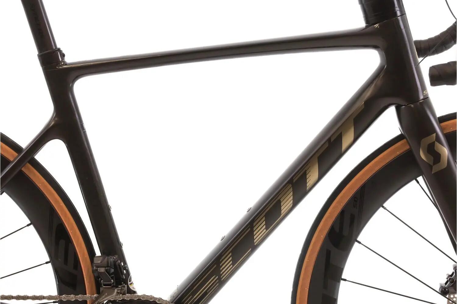 Tweedehands racefiets ·  Addict RC 15 Di2 12V · Zeer goede toestand 2/8