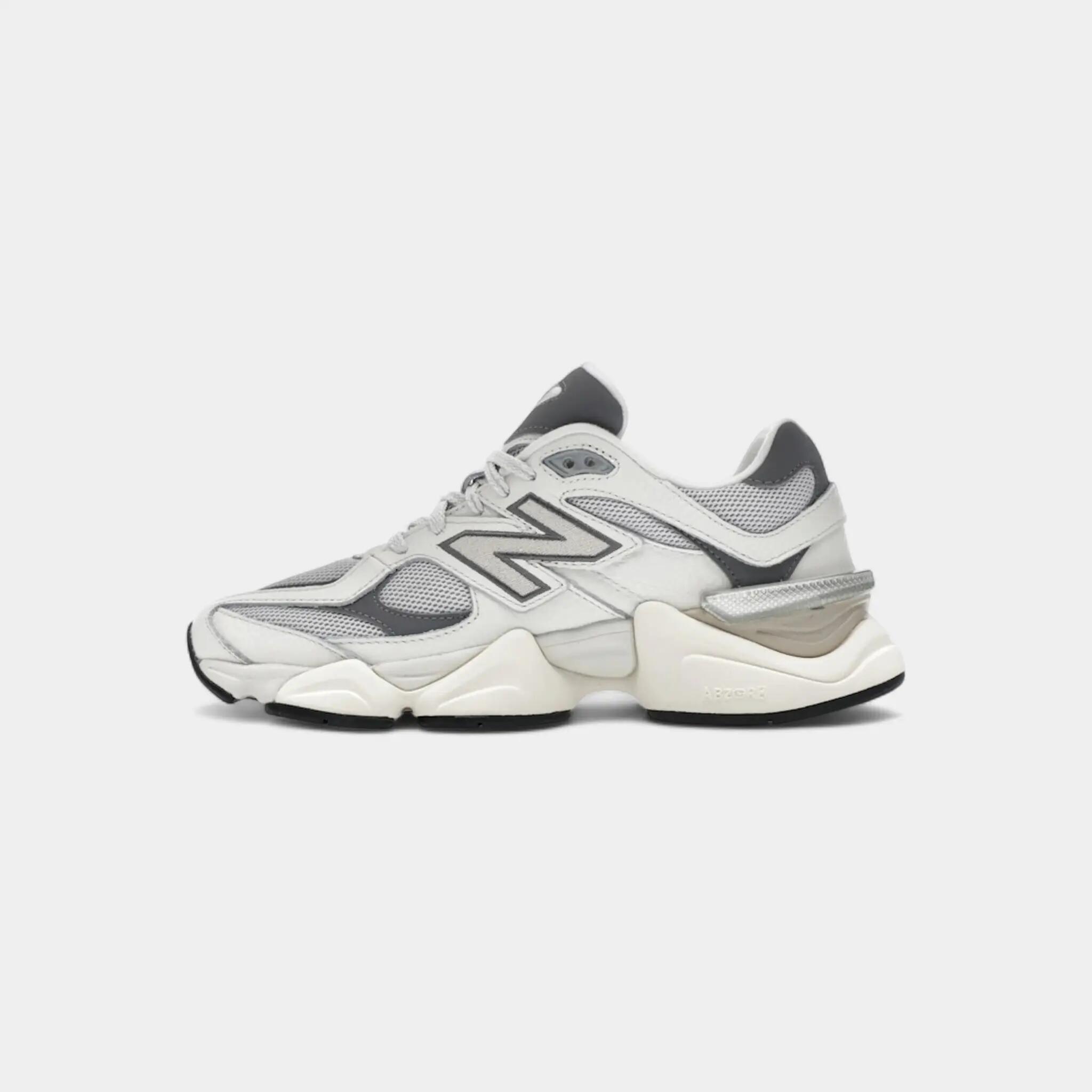 New Balance 9060 Sea Salt Castlerock 4/5