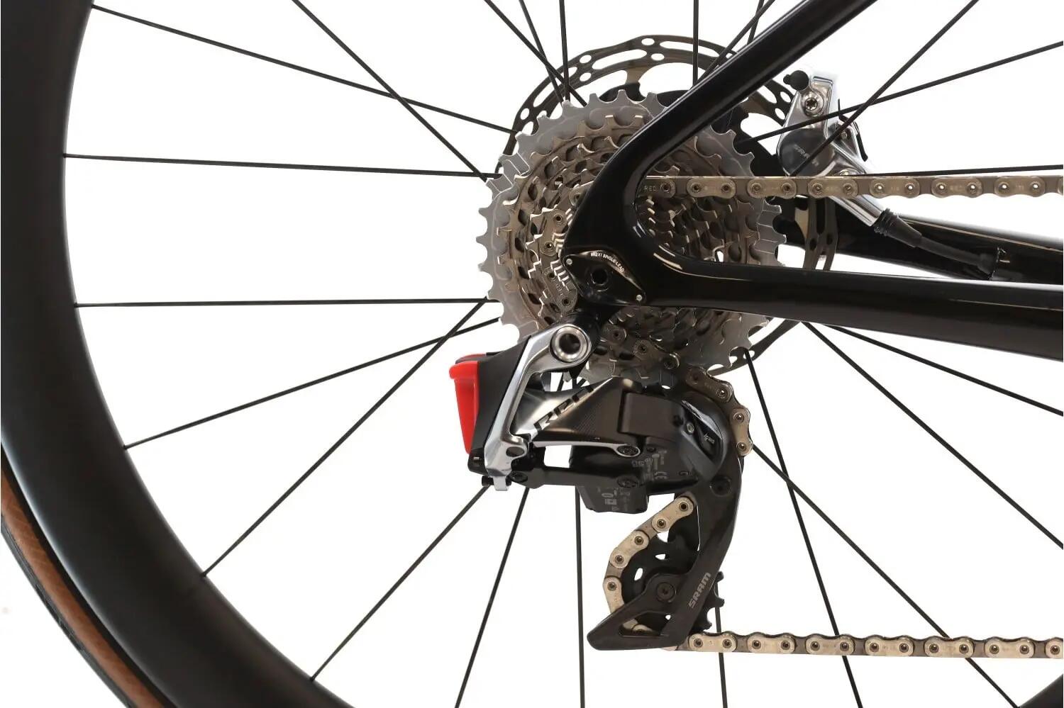 Tweedehands racefiets ·  SuperSix EVO Hi-MOD Disc AXS 12V · Zeer goede toestand 3/8
