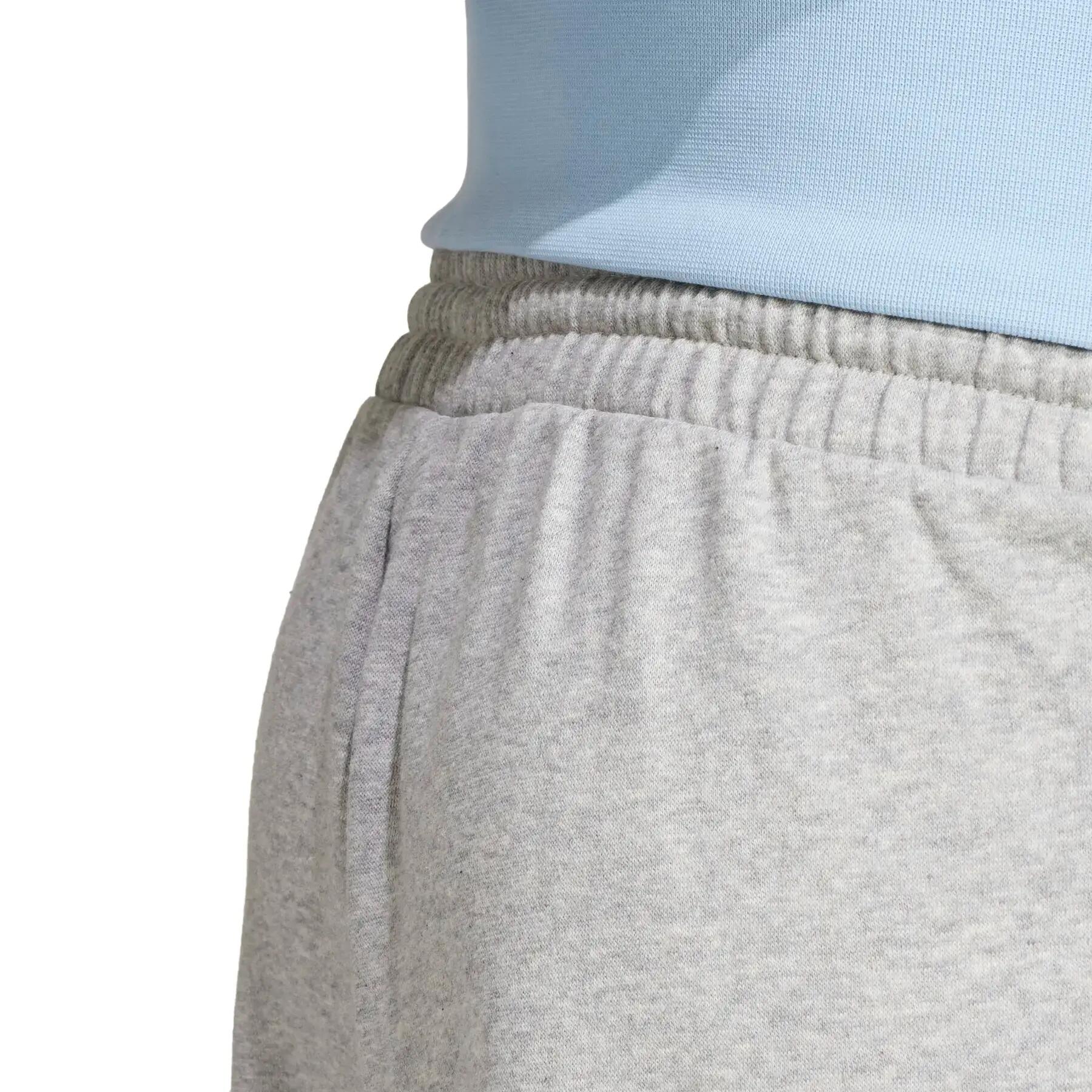 Pantalón corto cargo adidas Essentials Feelcozy Fleece 6/6