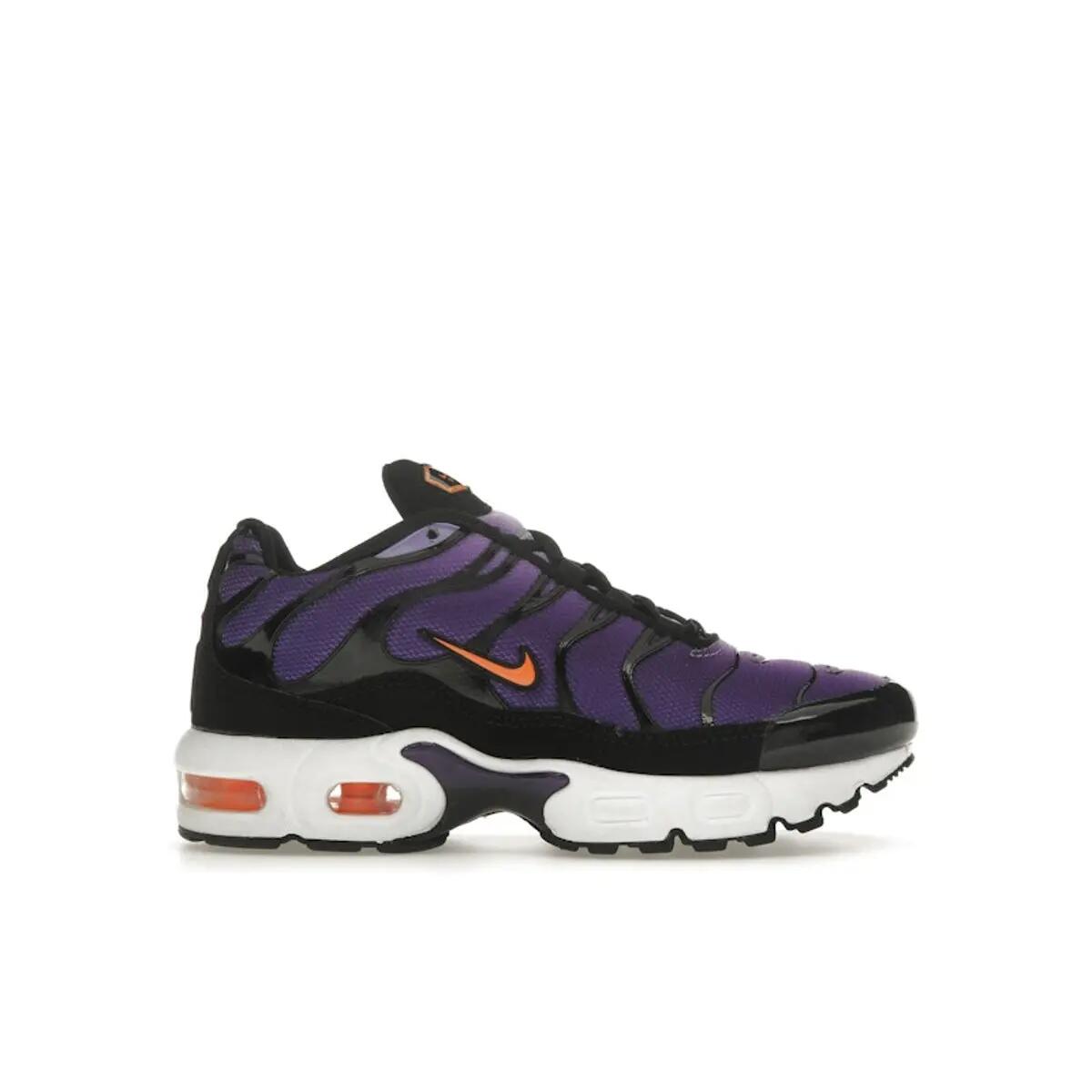 NIKE picture