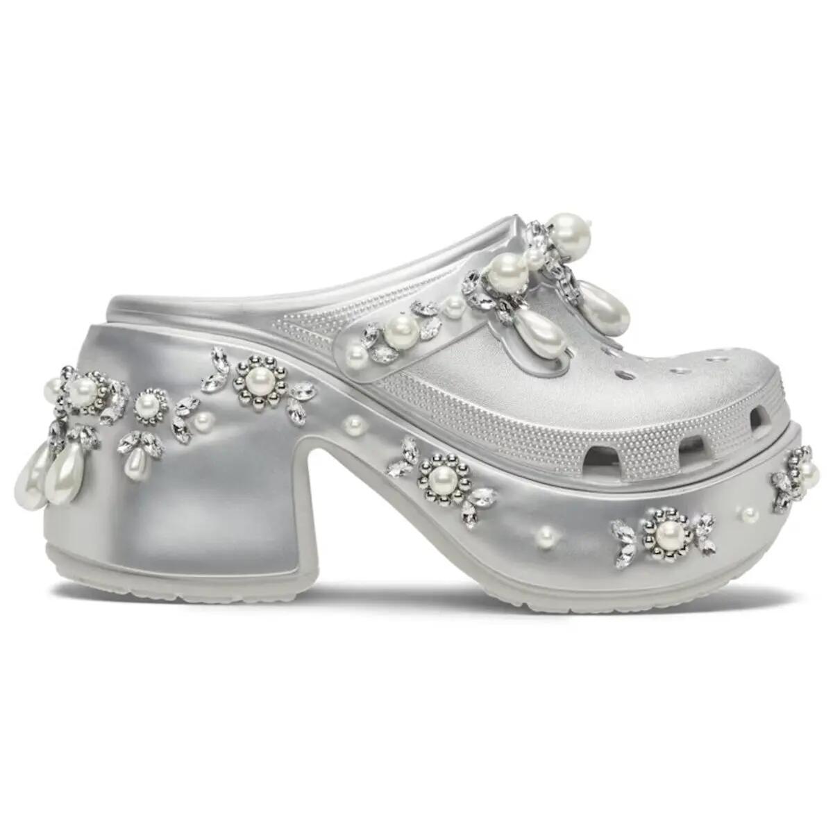 CROCS picture