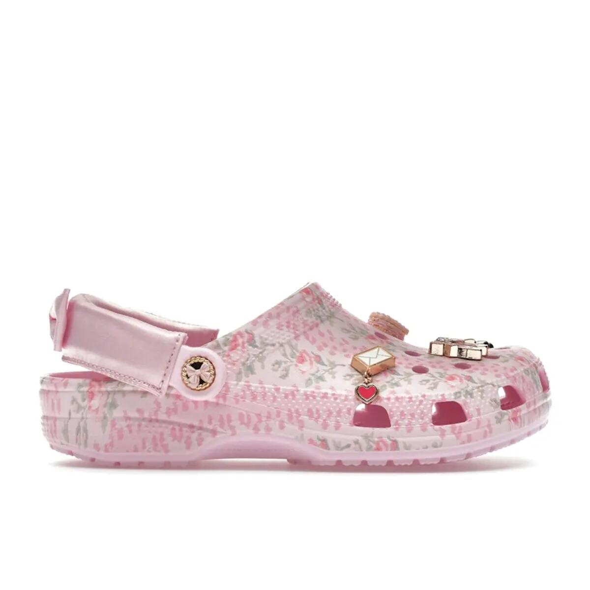 CROCS picture