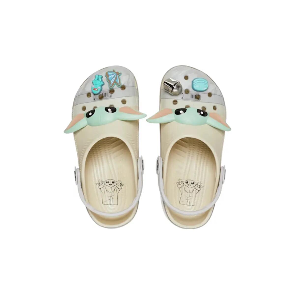 Crocs Classic Clog Star Wars Grogu 2/3