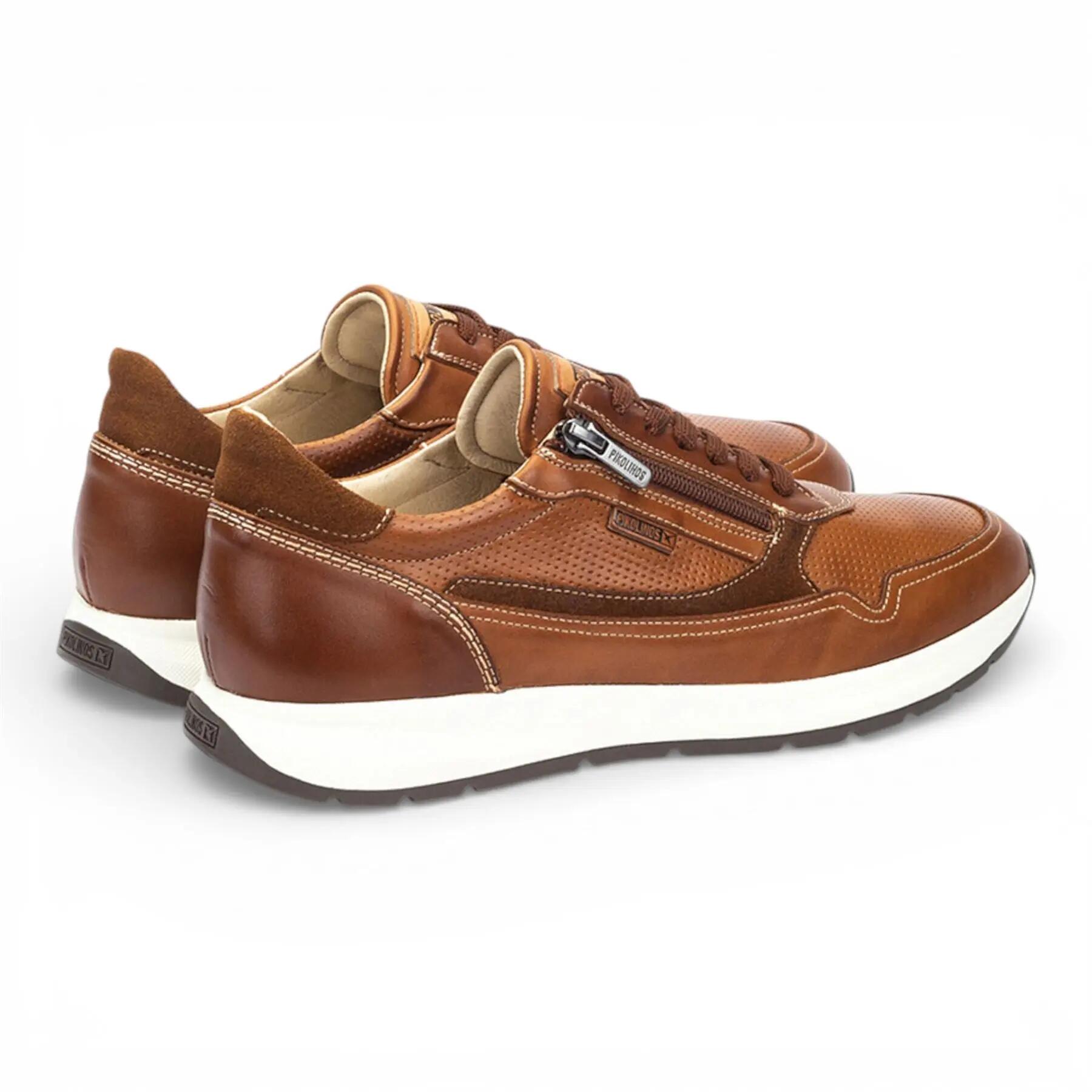 Schoen Pikolinos model M2B-6263C1-250 voor mannen 5/8