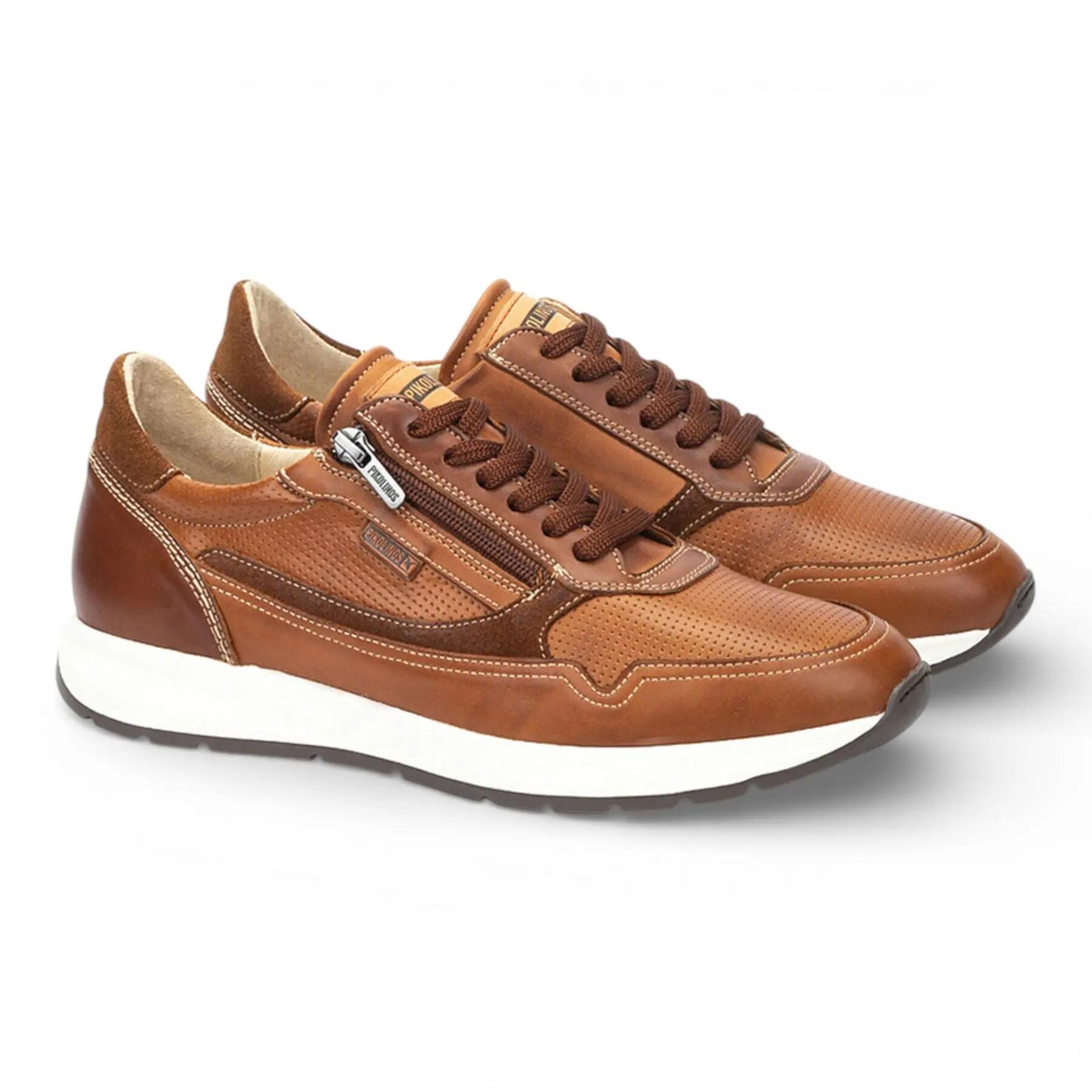 Schoen Pikolinos model M2B-6263C1-250 voor mannen 4/8