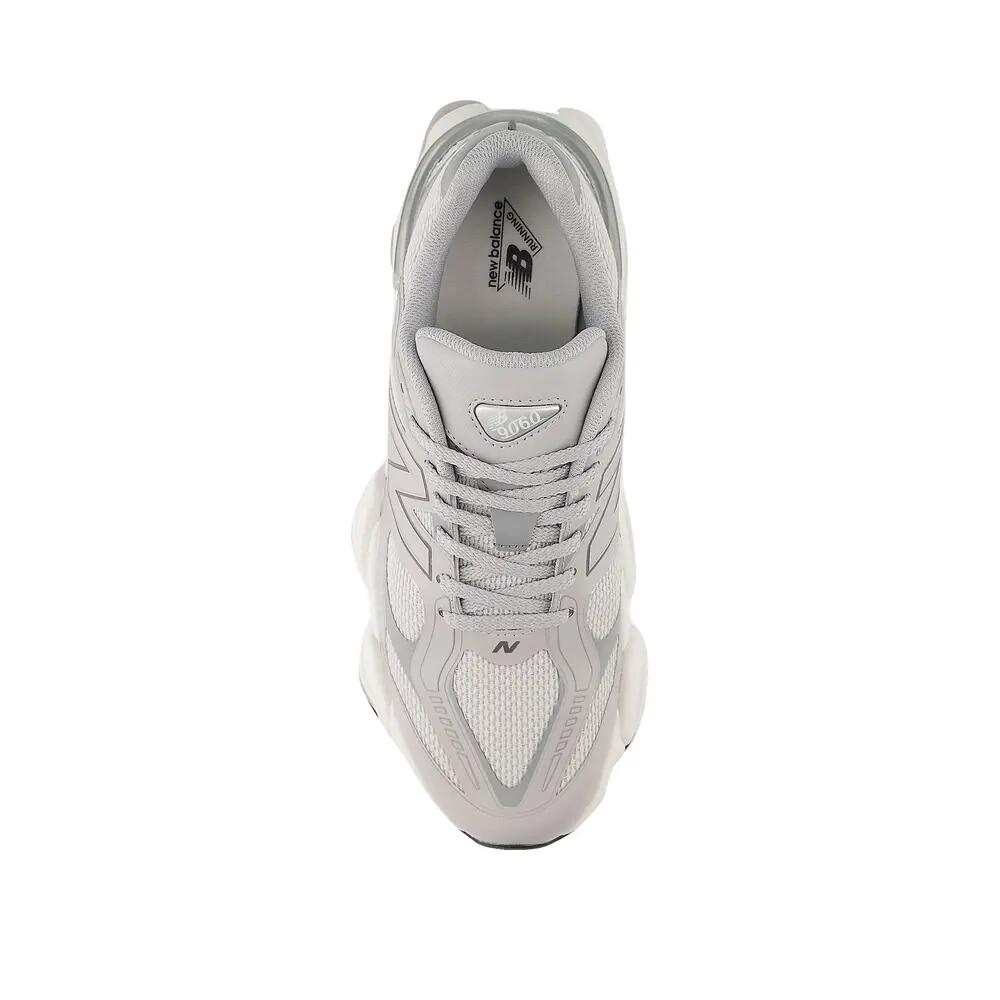Zapatos New Balance 9060 Gris 2/6