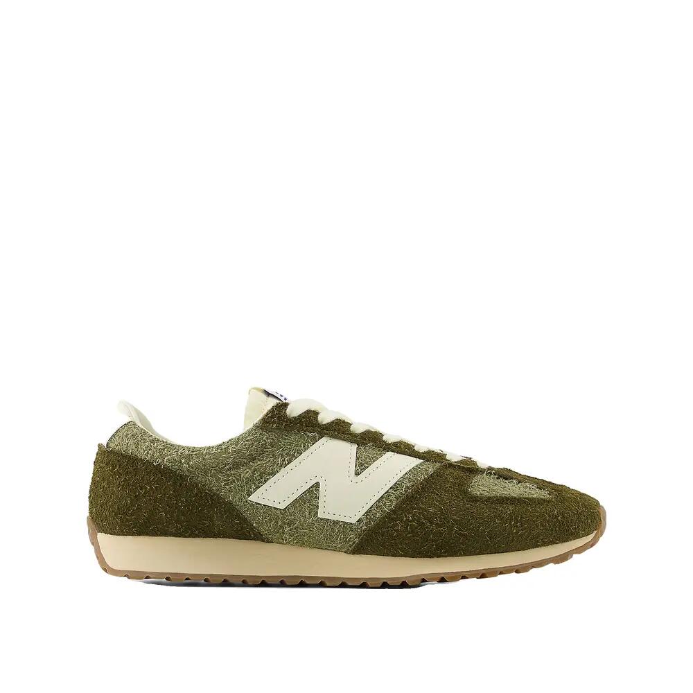 NEW BALANCE picture