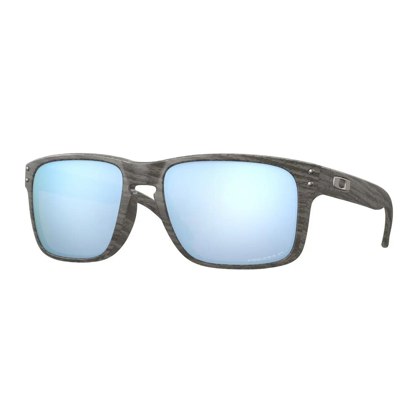 OAKLEY picture
