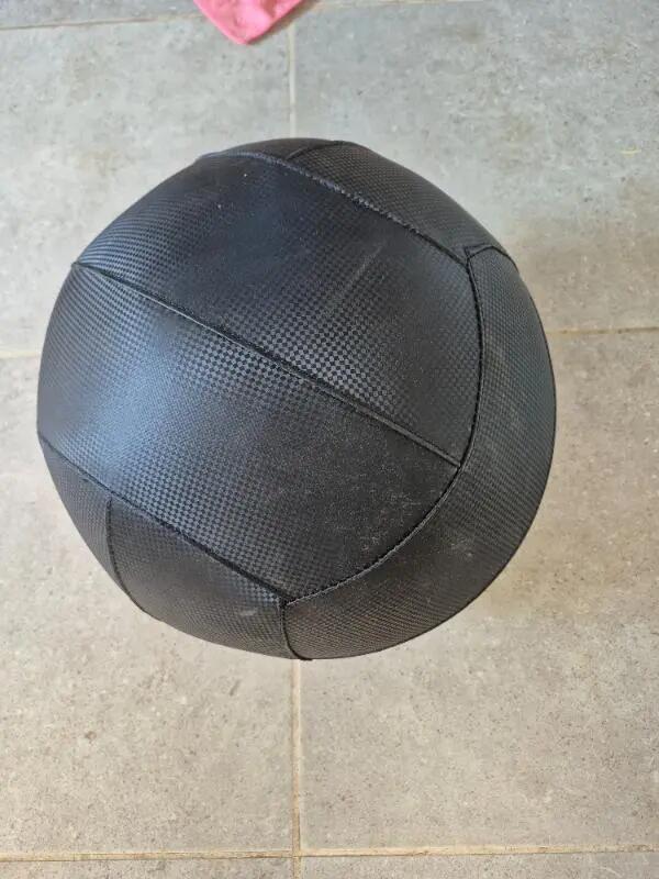 Entre Particuliers - Ballon de fitness 8 kg 3/4