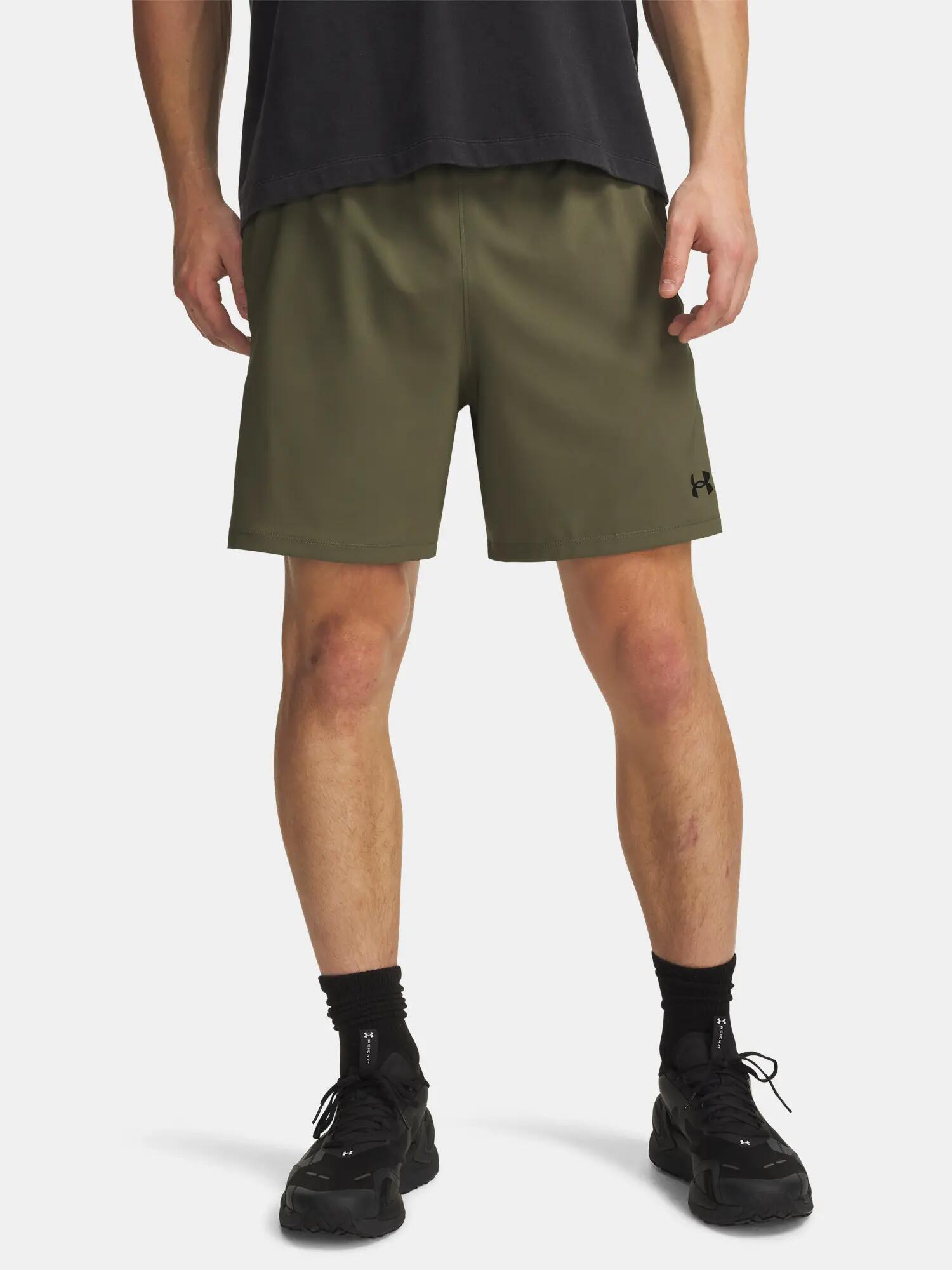 UNDER ARMOUR picture