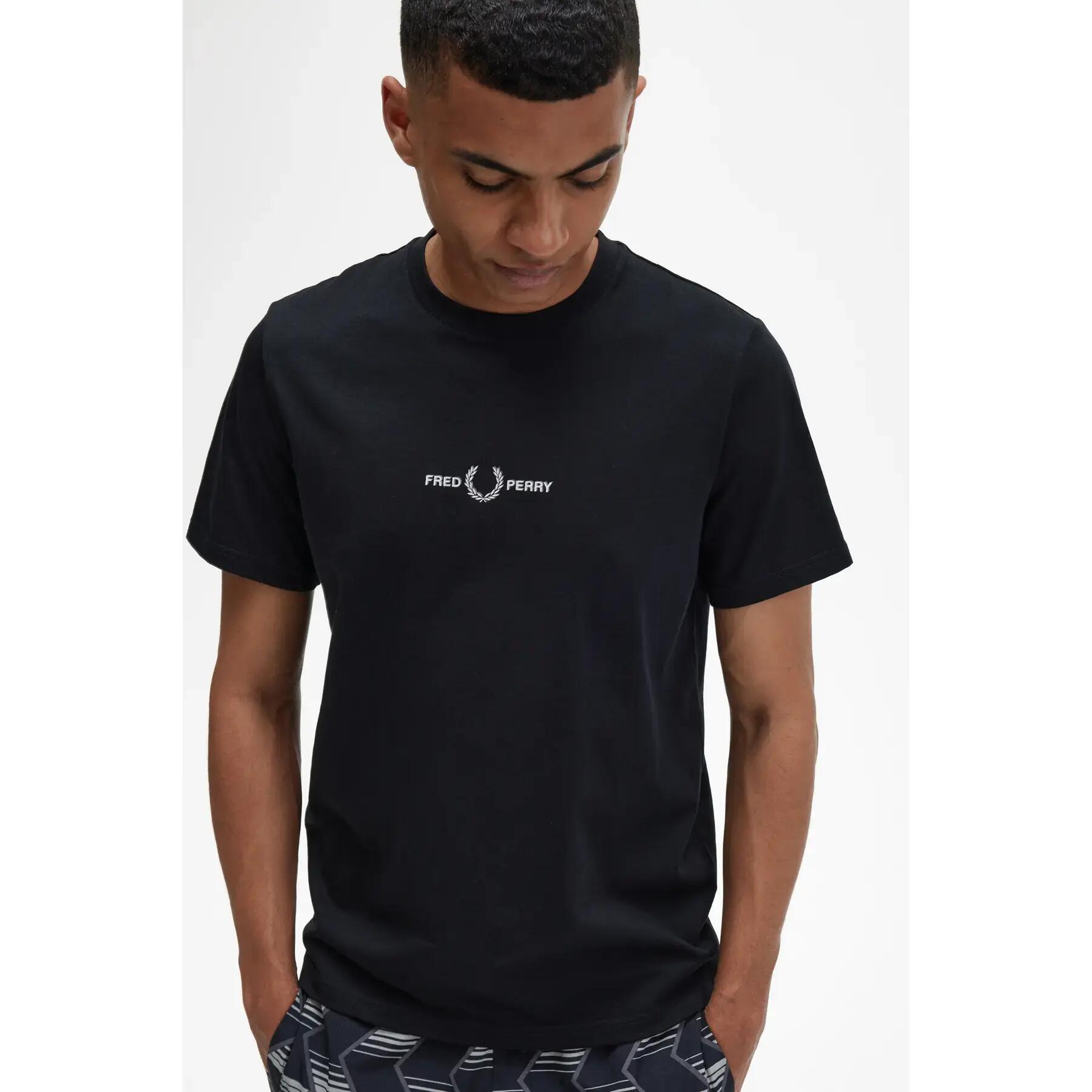 T-shirt Fred Perry Modèle Embroidered T-shirt Couleur Noir 6/7