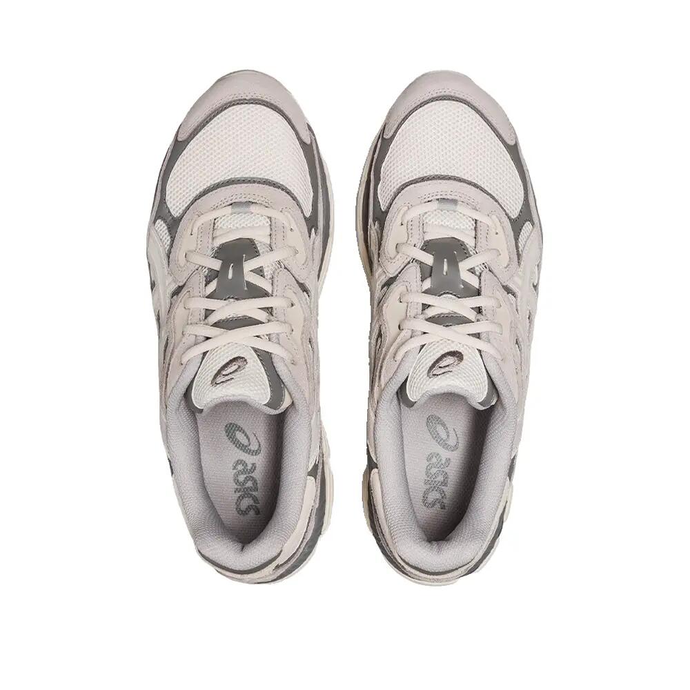 Scarpe ASICS Gel-NYC Colore crema/grigio ostrica 6/7