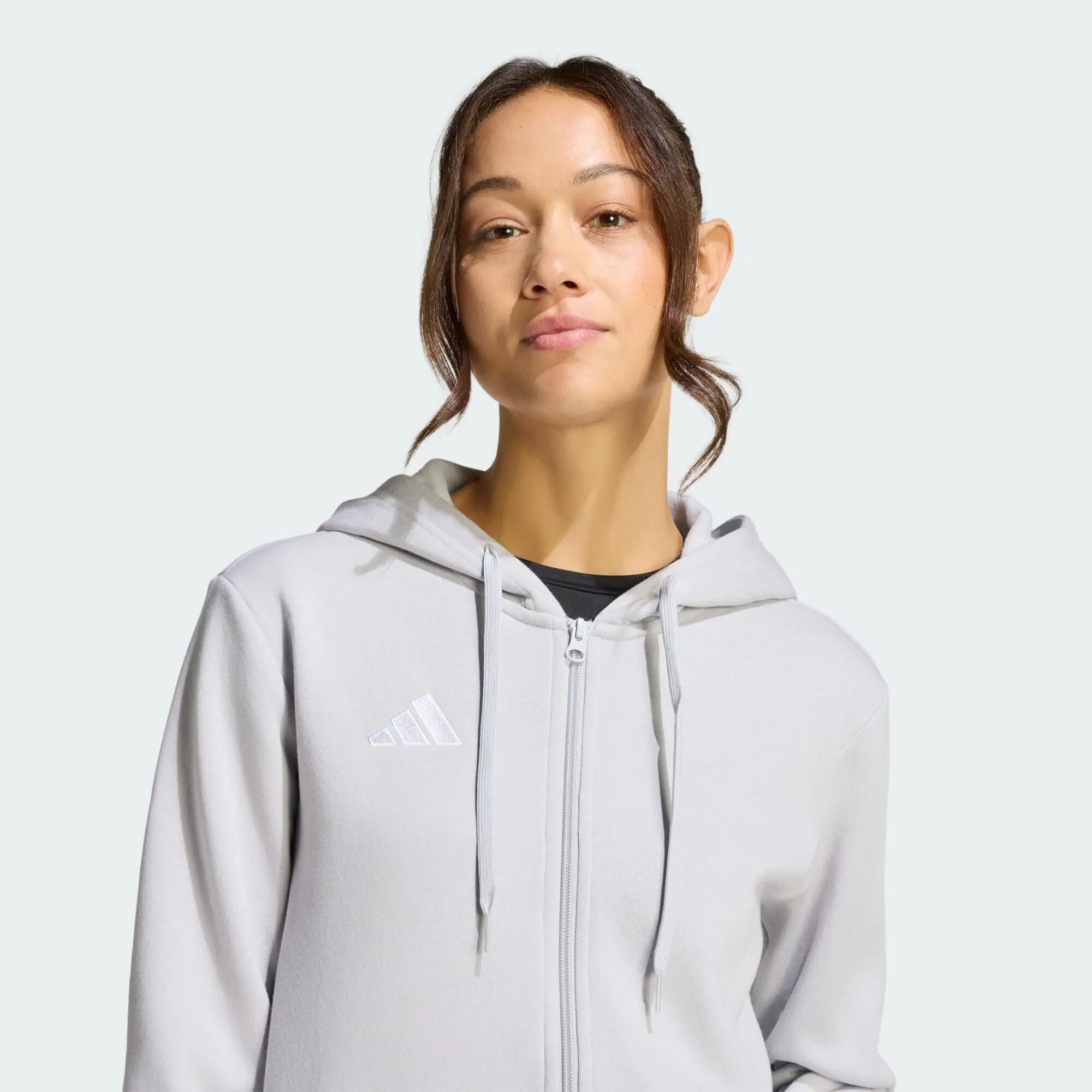 Chaqueta con capucha y cremallera Entrada 26 4/13