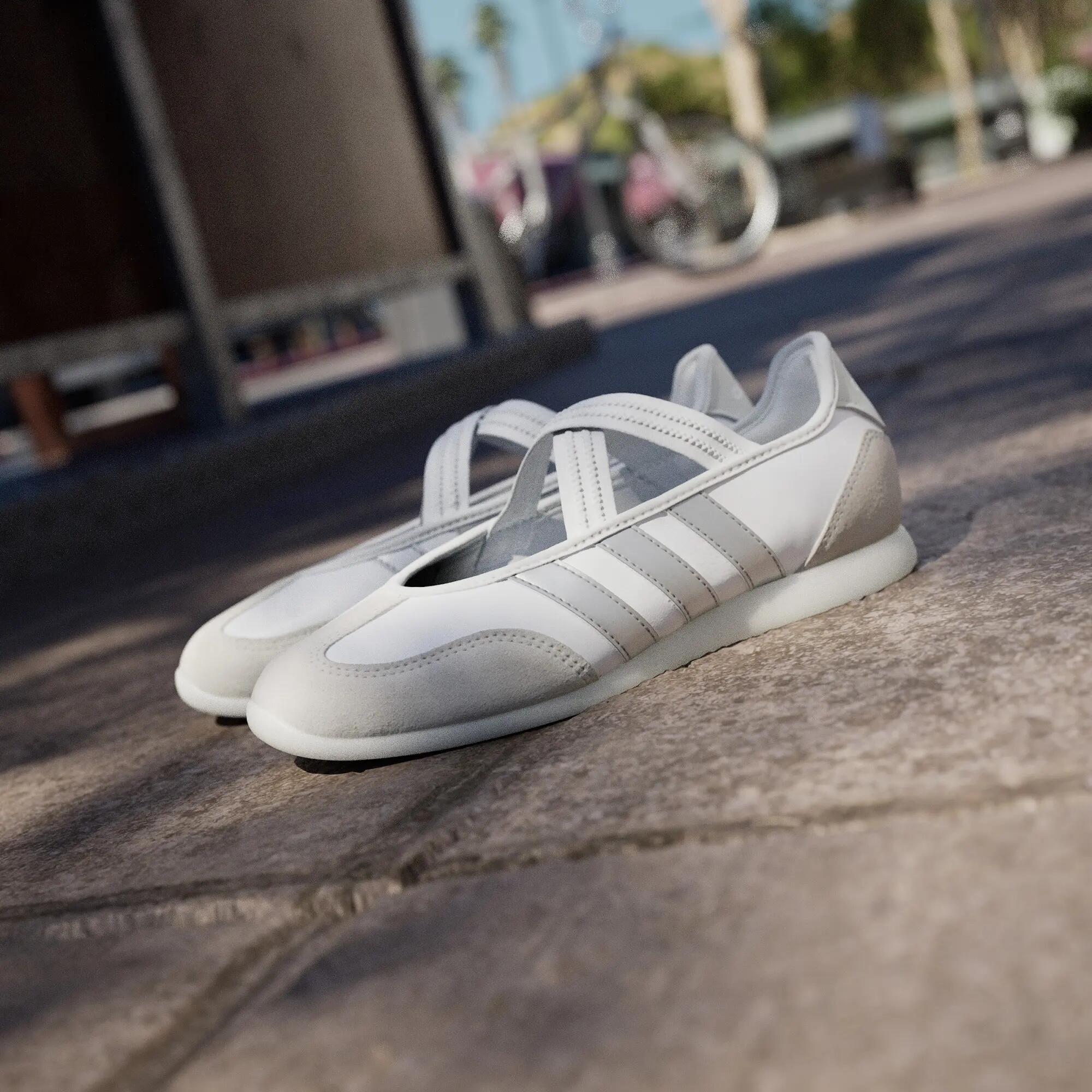 BARREDA MARY JANE SHOES 6/15