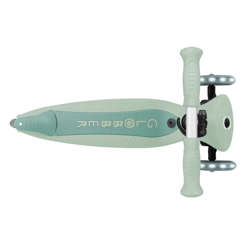Globber Go Up Active Ecologic Işıklı Scooter - Pistachio