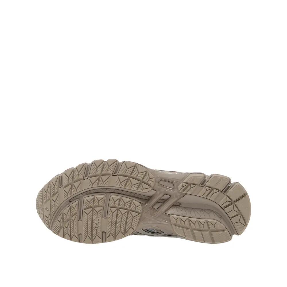 ASICS picture