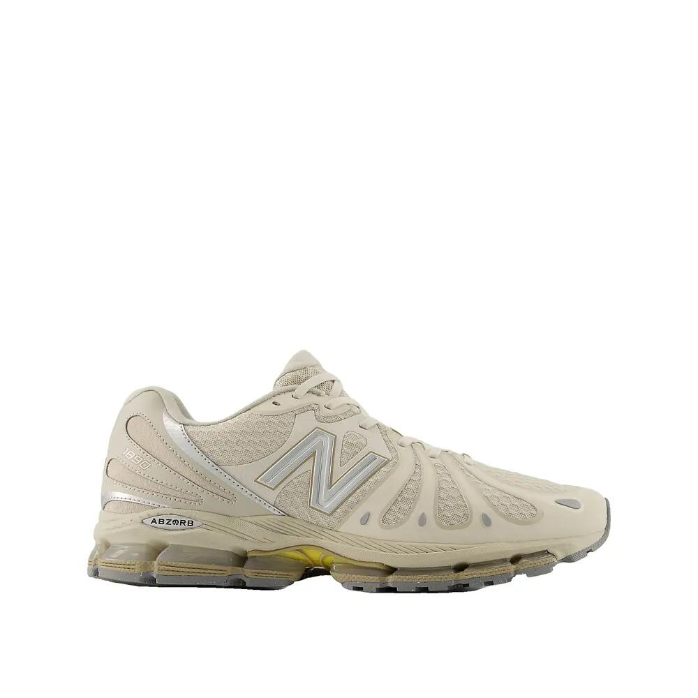 NEW BALANCE picture