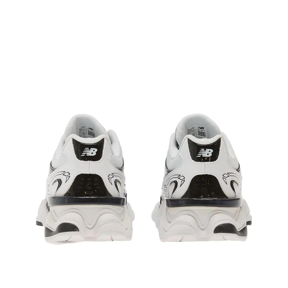 Schoenen New Balance 9060 Zwart/Wit 4/6