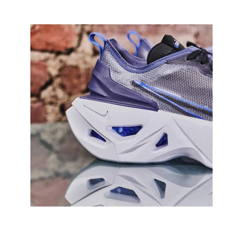 NIKE picture