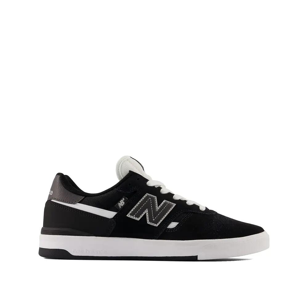 NEW BALANCE picture