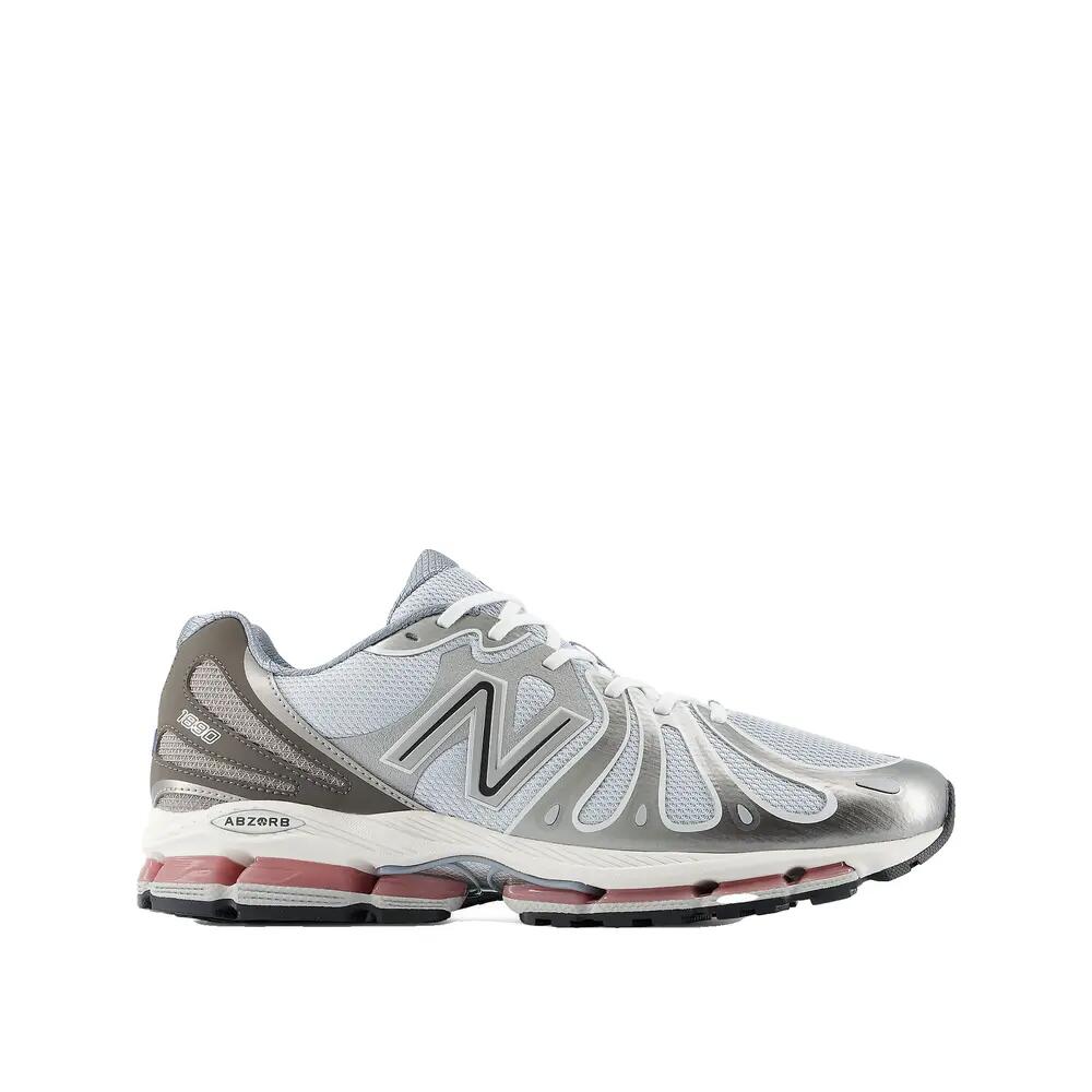 NEW BALANCE picture