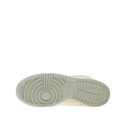 Chaussures Nike Dunk Low Retro Premium