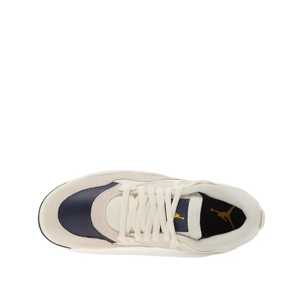 Calzado Nike Air Jordan 4 RM Sail Midnight Navy 3/6
