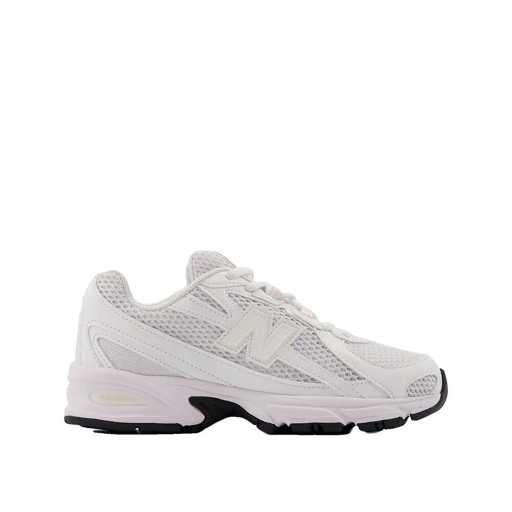 NEW BALANCE picture