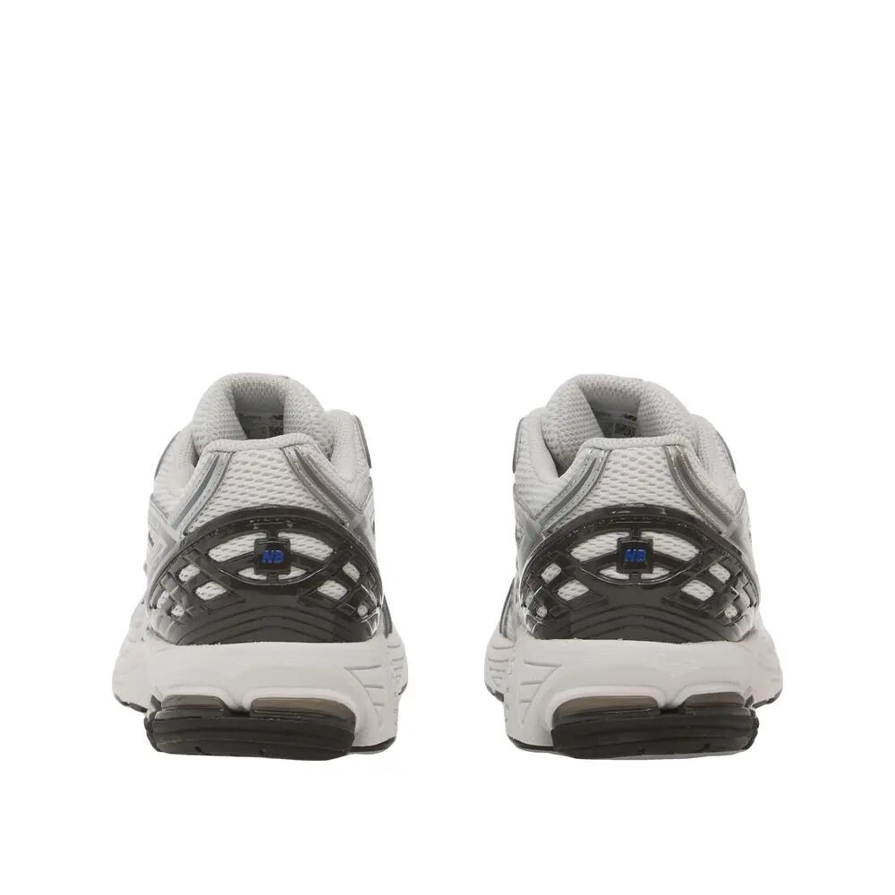 Zapatos New Balance 1906 Color blanco 4/6