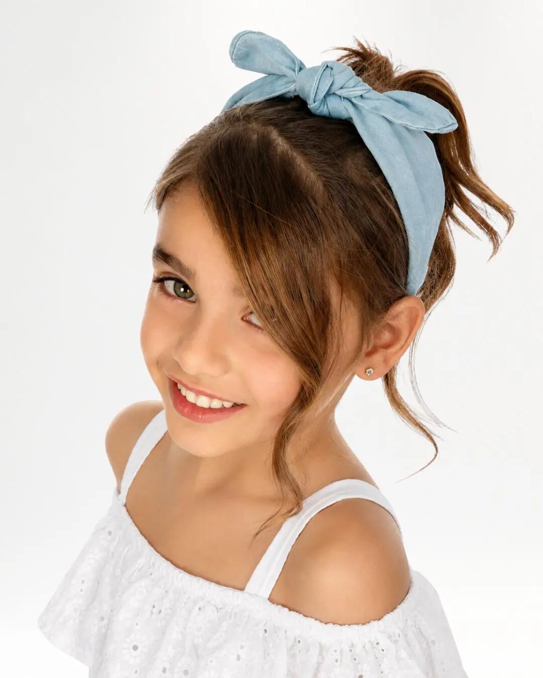 Tiara infantil com nó de jeans 2/4