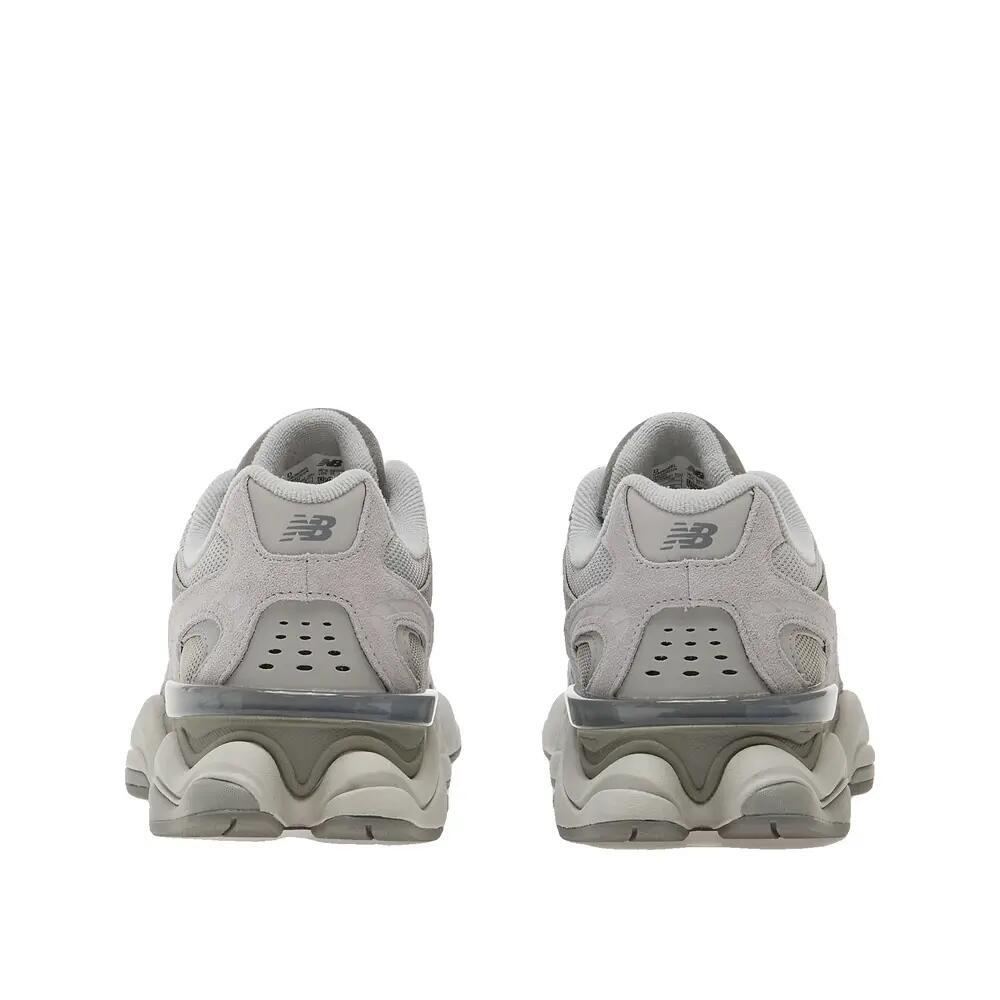 Zapatos New Balance 9060 Gris 4/6