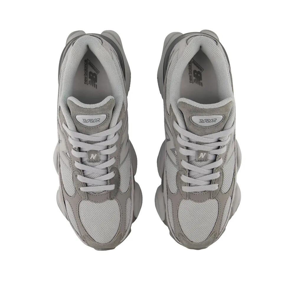 Zapatos New Balance 9060 Gris 2/6