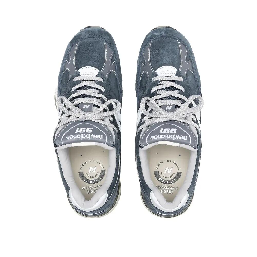 NEW BALANCE picture