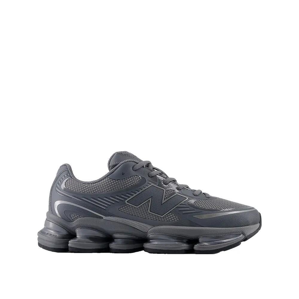 NEW BALANCE picture