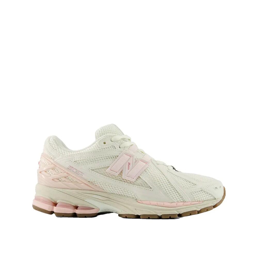 NEW BALANCE picture