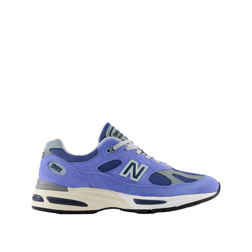 NEW BALANCE picture