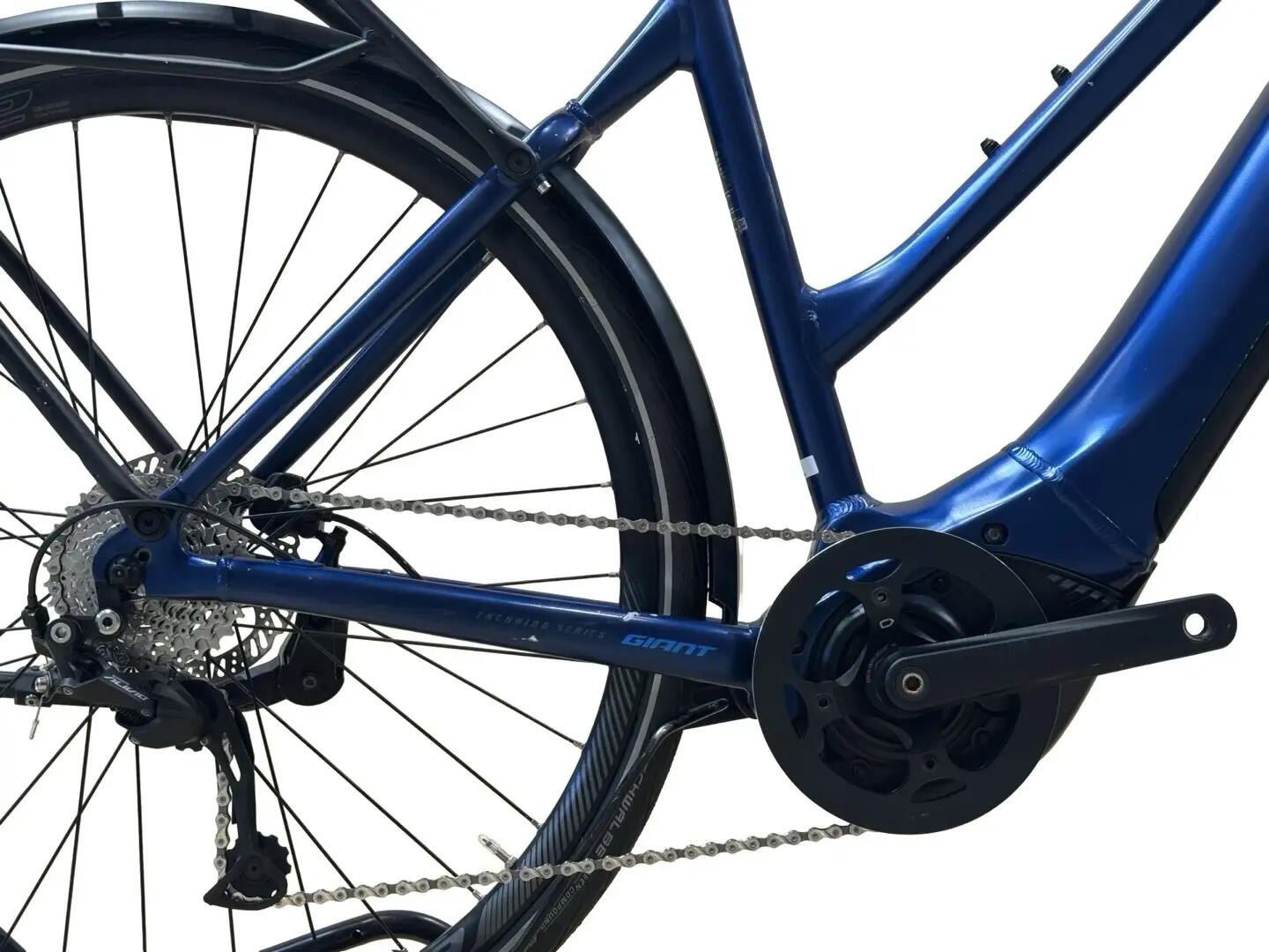 Refurbished - E-Bike Giant Explore E+ 2 Shimano Alivio- Wie neu 12/14