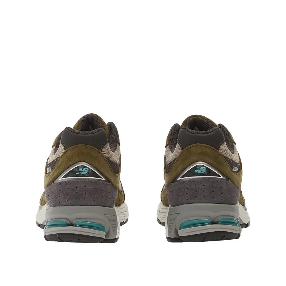 Schuhe New Balance 2002R Farbe Woodland/Stoneware 4/6