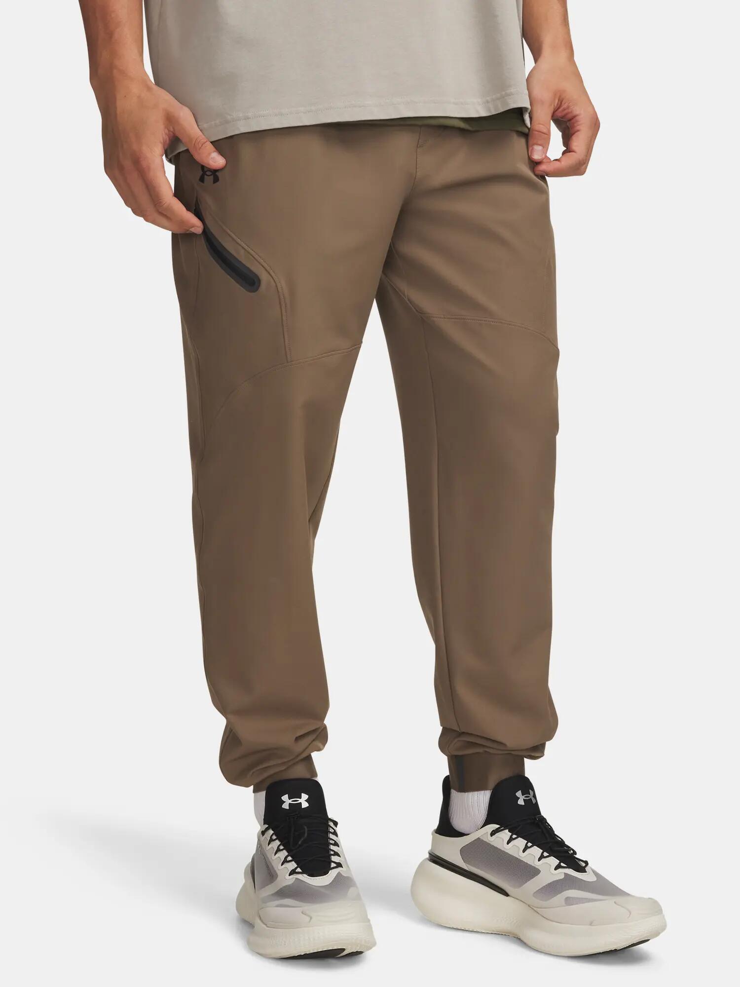 UNDER ARMOUR picture