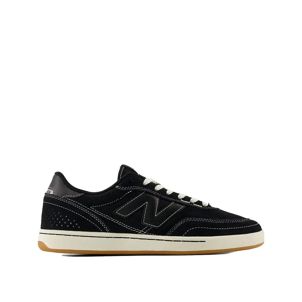 NEW BALANCE picture
