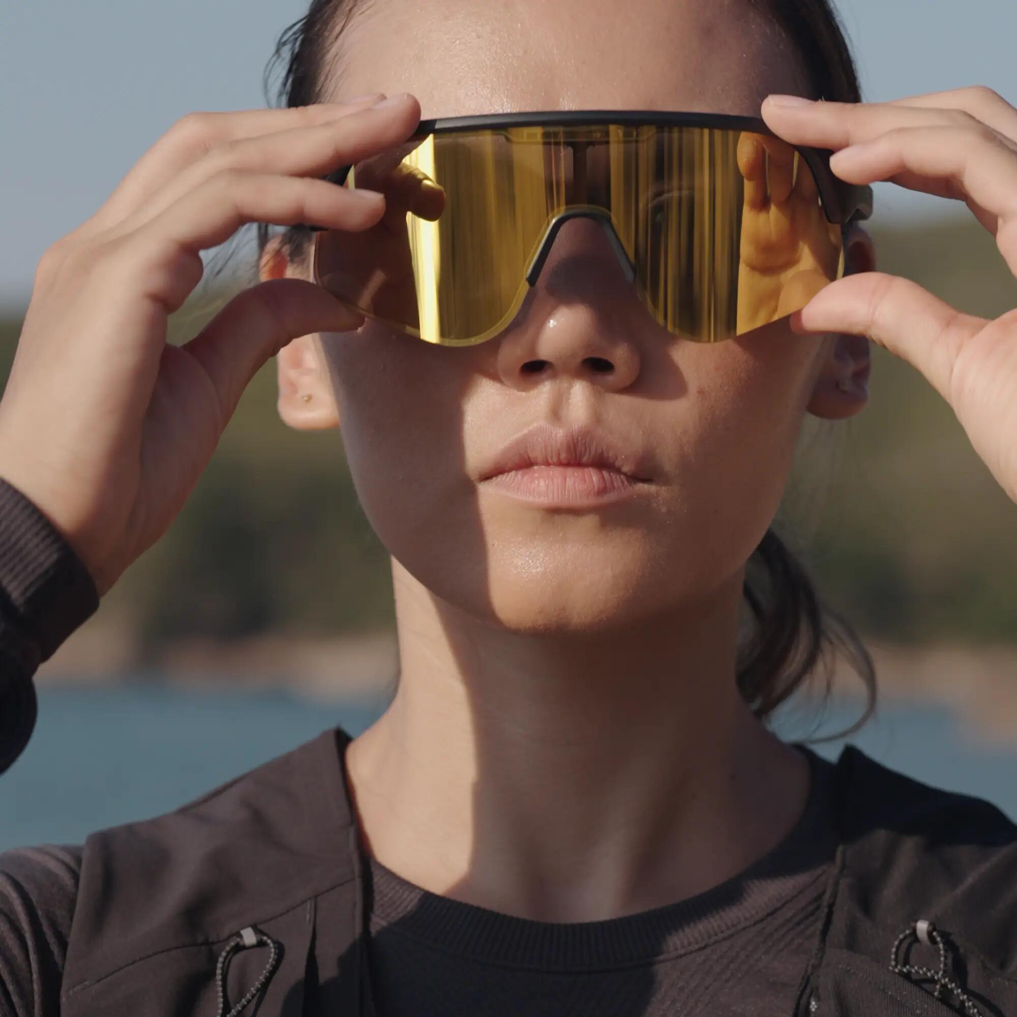 Sport Electrochromic Sunglasses C1 Matte Black - Gold Revo 8/15