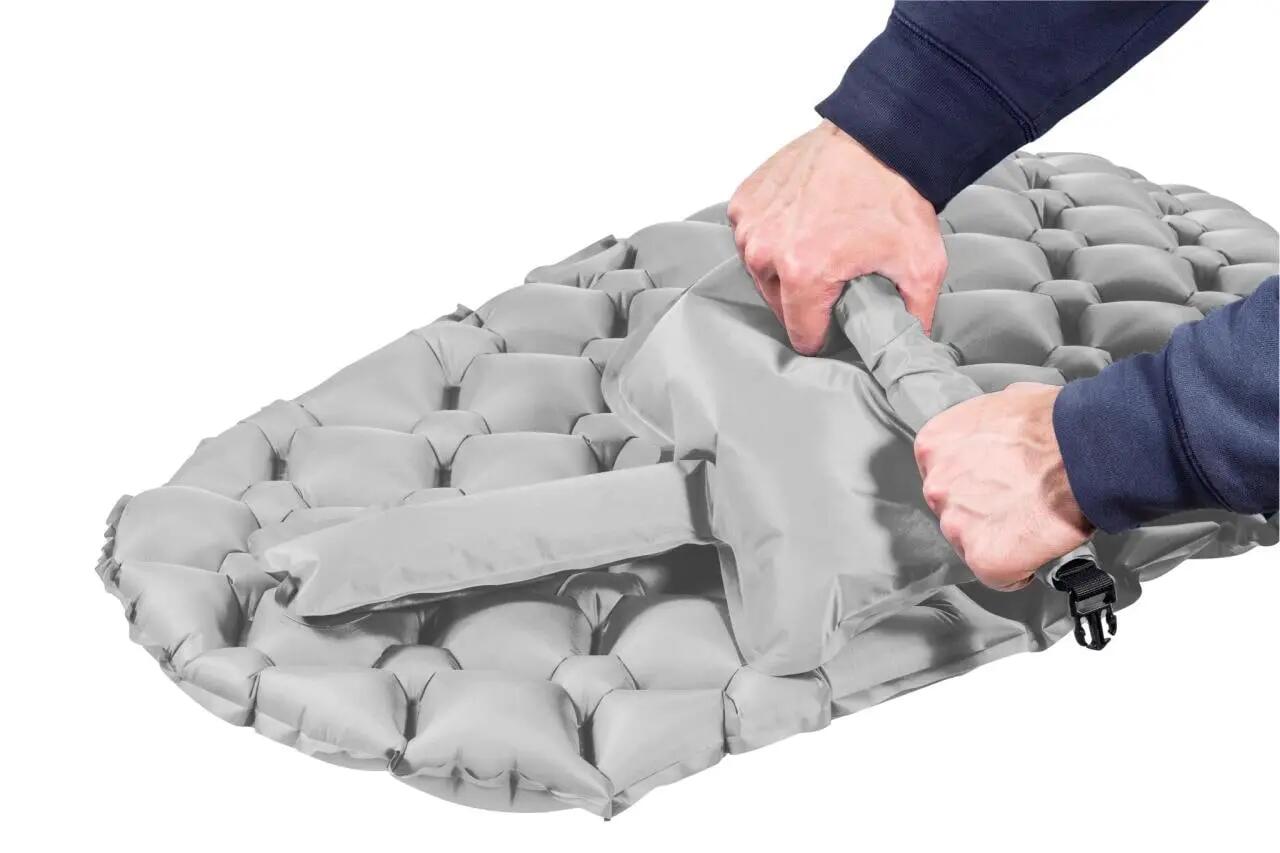 Ultralehká nafukovací karimatka Ferrino Air Warm 4/5