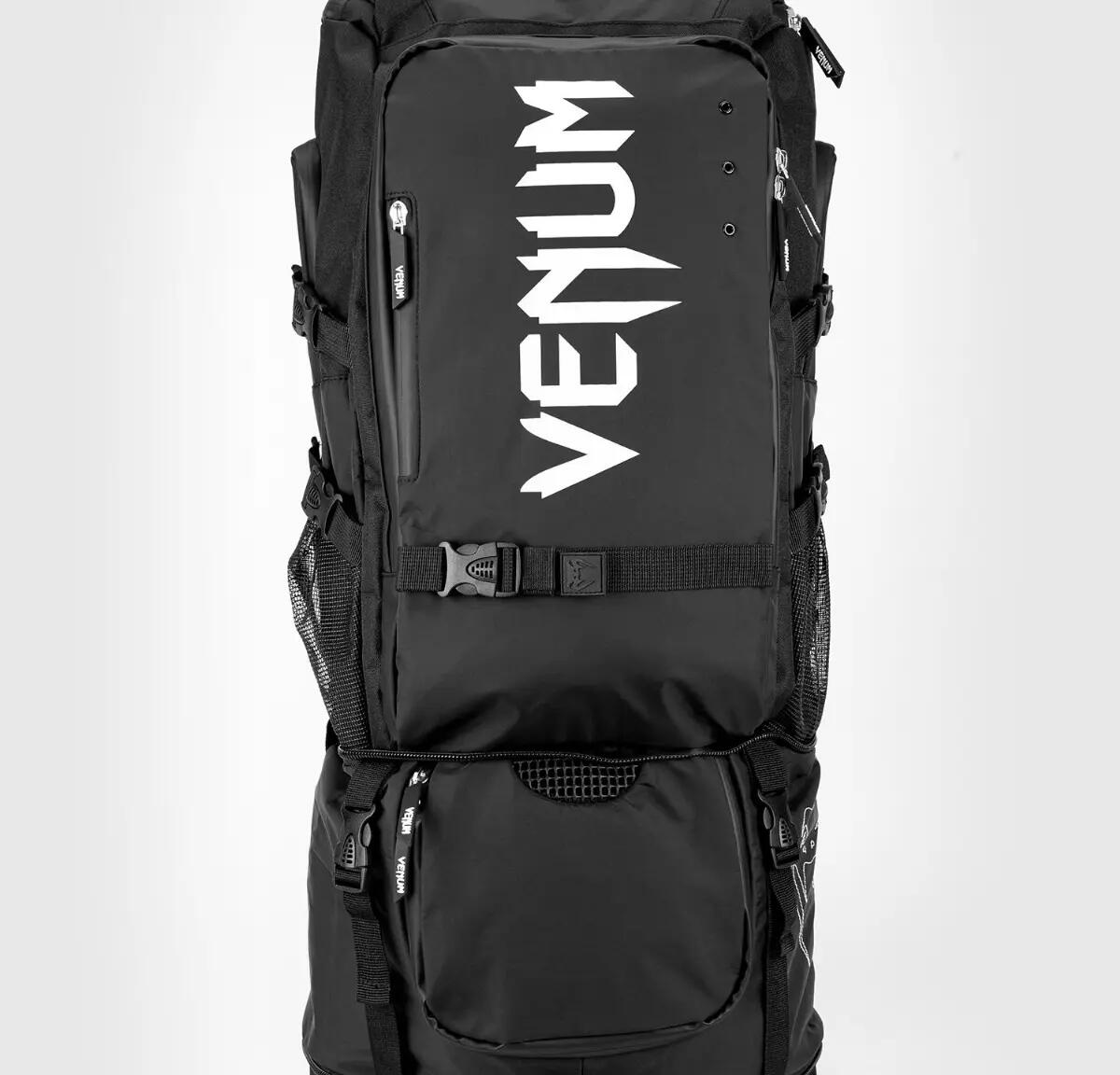 VENUM picture