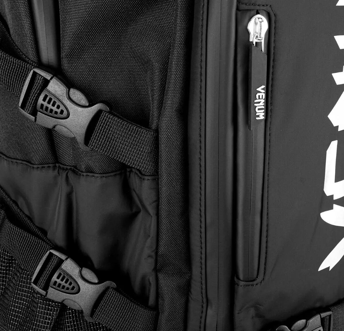 Mochila esportiva Venum Challenger Xtreme EVO 7/10
