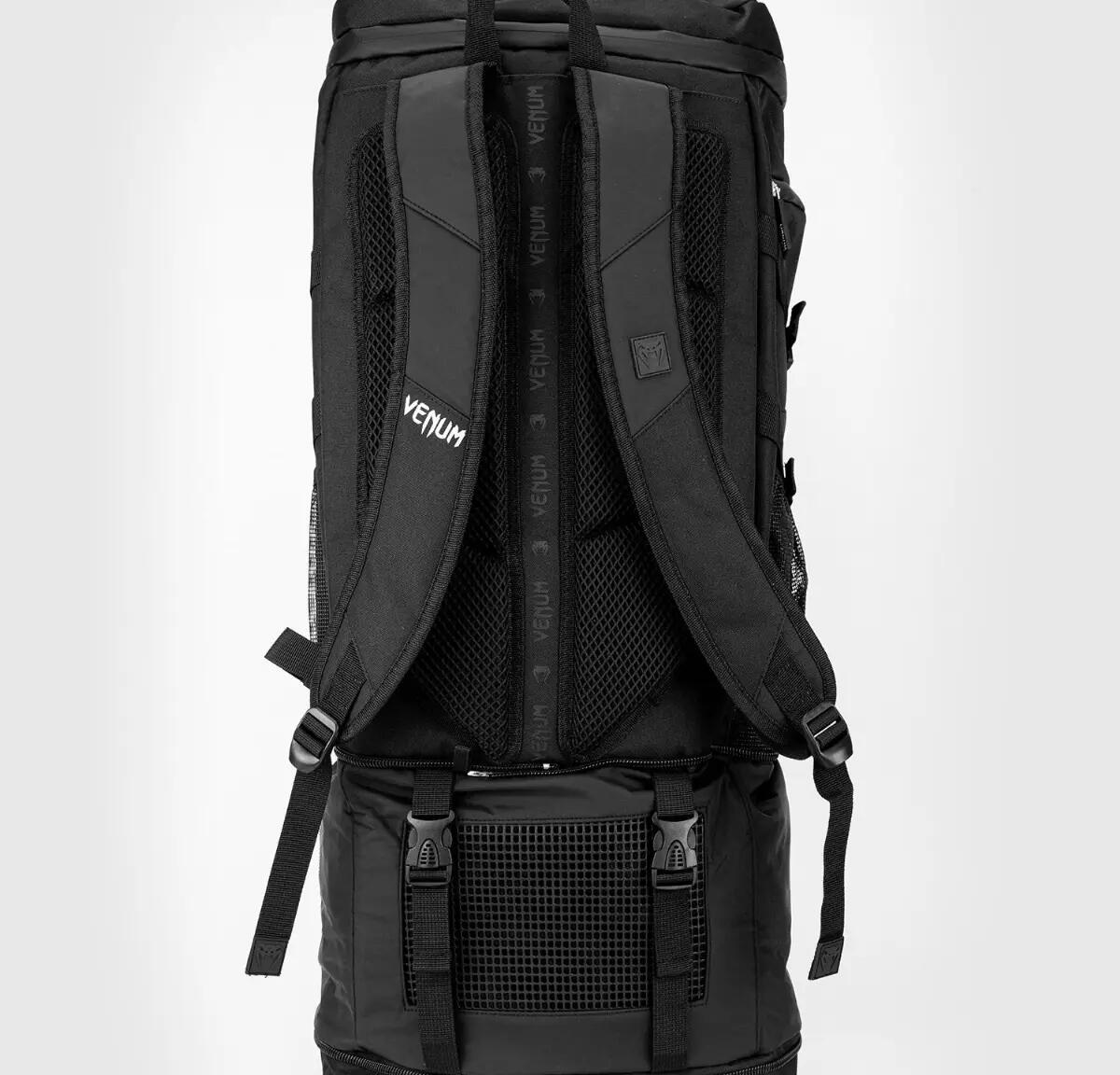Mochila esportiva Venum Challenger Xtreme EVO 3/10