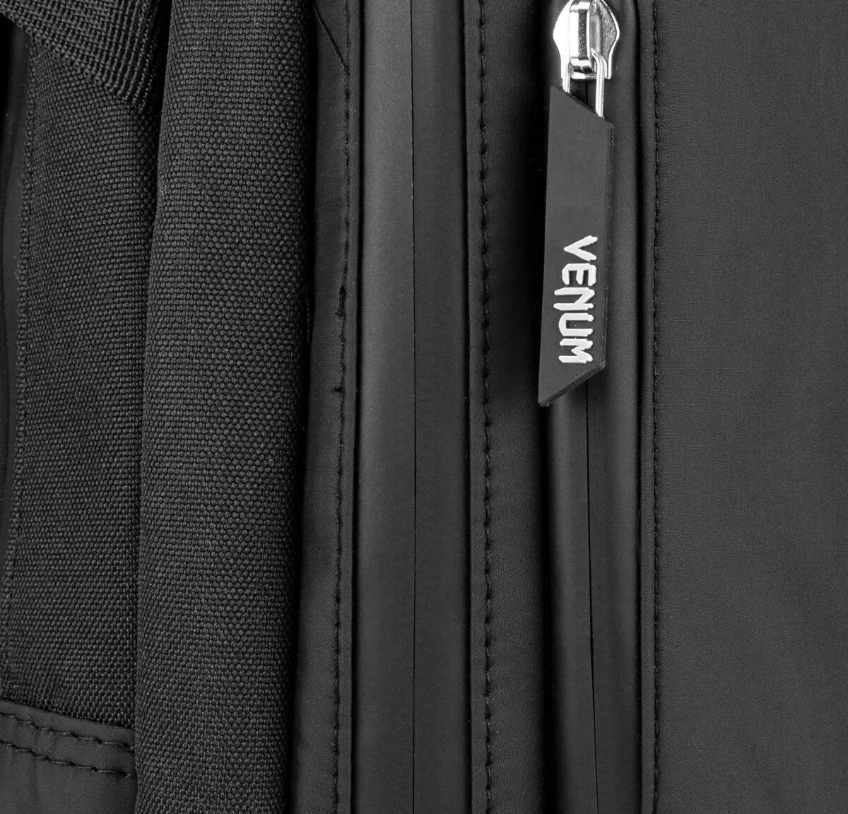 Venum Challenger Pro Evo BackPack   - Black/Black 8/10