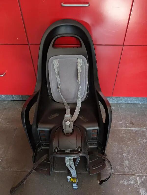 Entre Particuliers - Siège de vélo pour porte-bagages Groovy de couleur 2/4