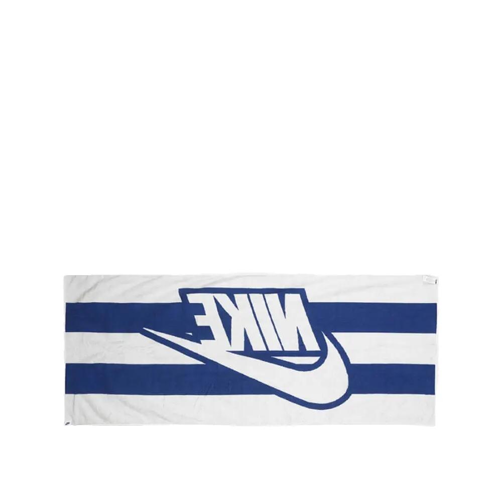 POOL TOWEL BLUE 2/2